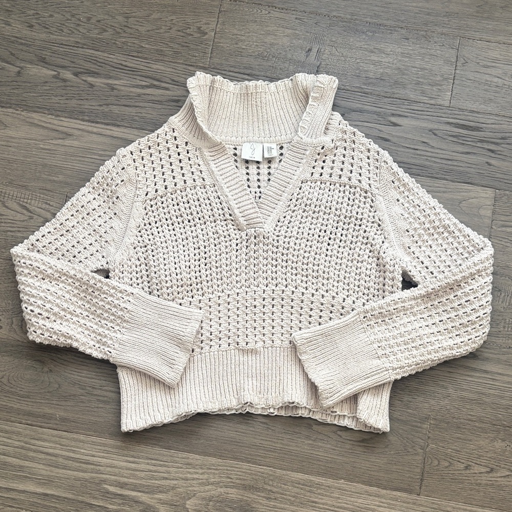 Joie | Cream Open-Weave Crochet V-Neck Sweater with Mock Ruffle Collar Medium